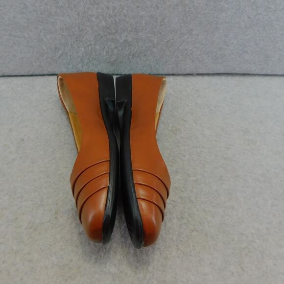 Easy Street Womens Flats Shoes Tan Hayes  Size 6WW New - Picture 3 of 7